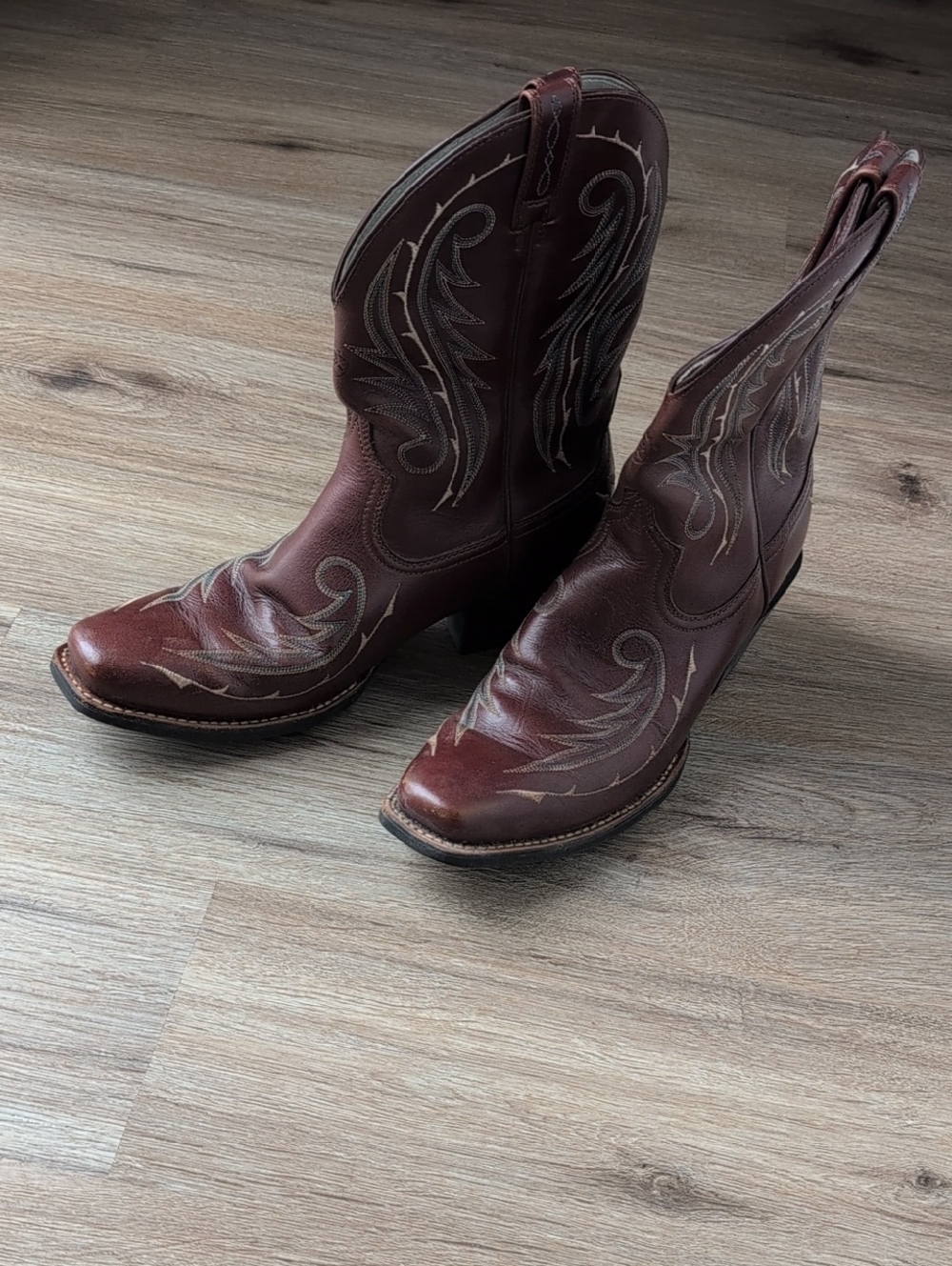 Ariat Brown Leather Western Heeled Cowboy Boots